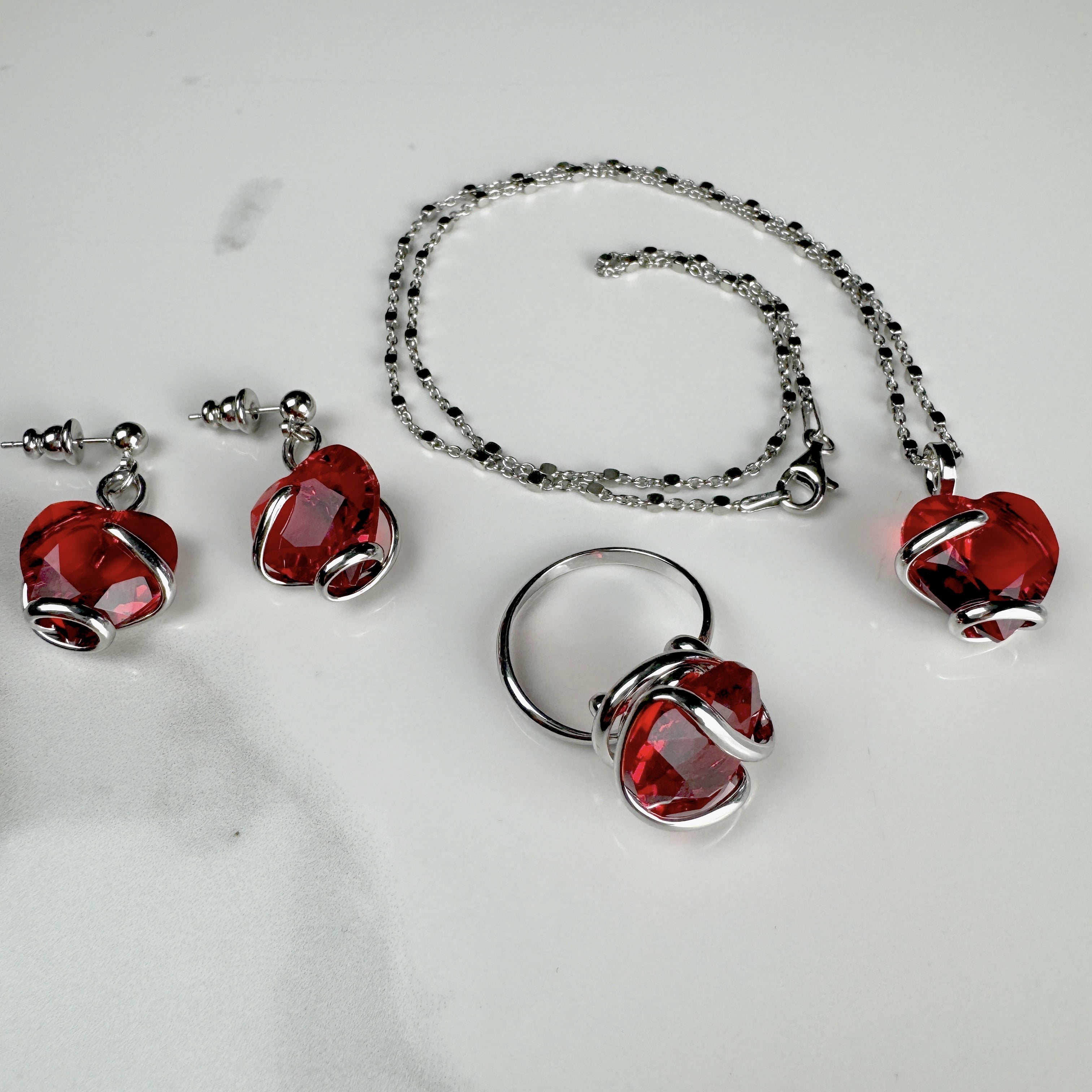 Amore Red Necklace