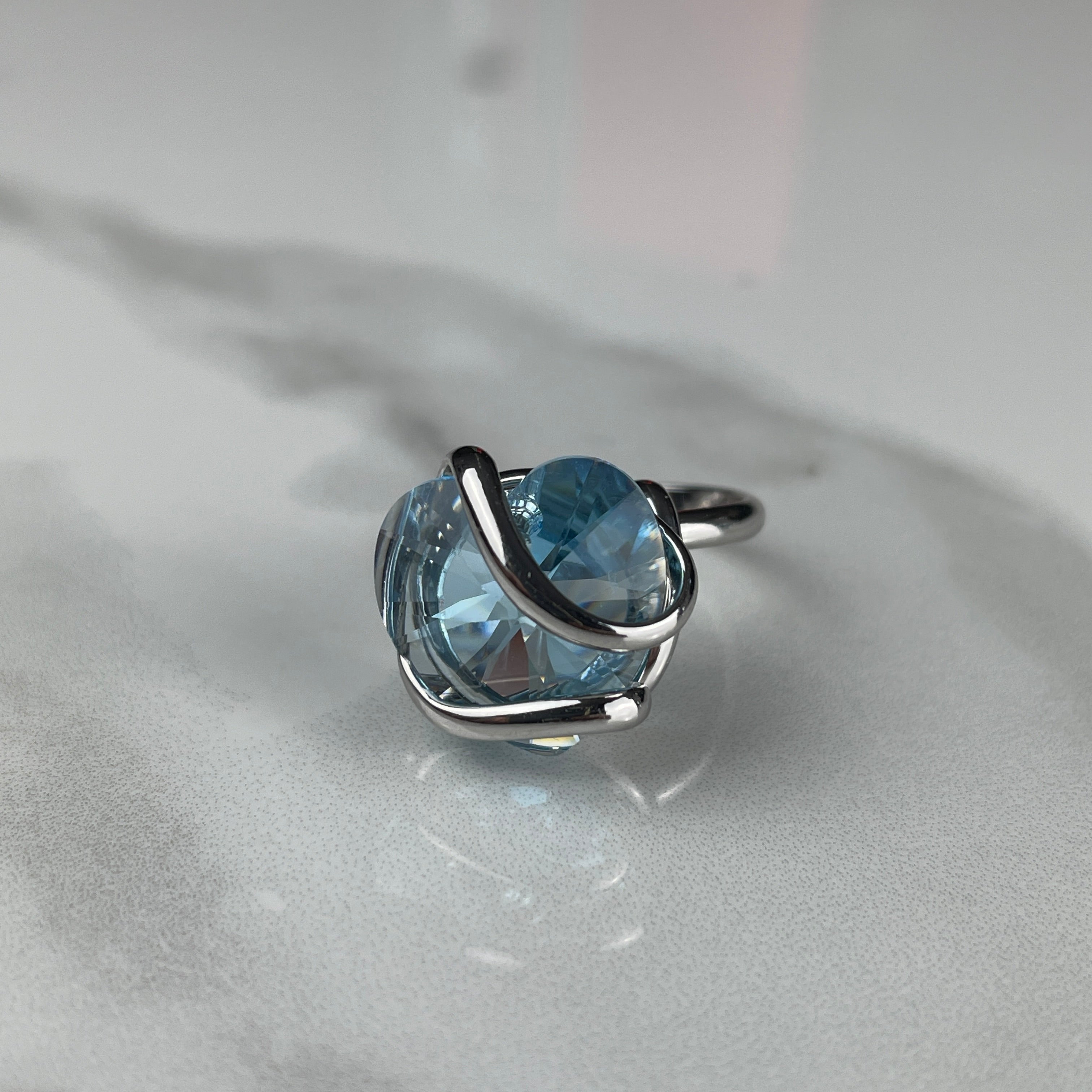 Amore Aquamarine Ring